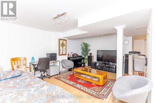 3842 Ridgepoint Way, Mississauga, ON - Indoor