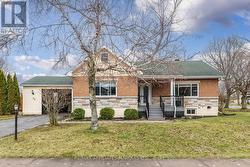 40 BETHUNE AVENUE South Stormont, ON K0C 1P0