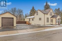 32 COCKBURN STREET Perth, ON K7H 2B2