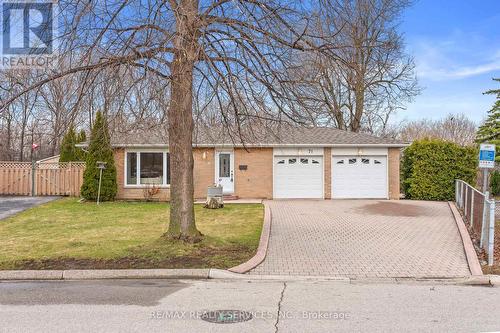 71 BELMONT DRIVE  Brampton, ON L6T 2K5