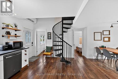 283 Tiny Beaches Road S, Tiny, ON - Indoor