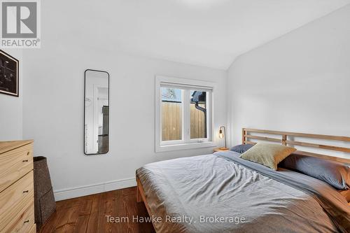 283 Tiny Beaches Road S, Tiny, ON - Indoor Photo Showing Bedroom