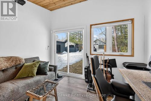 283 Tiny Beaches Road S, Tiny, ON - Indoor