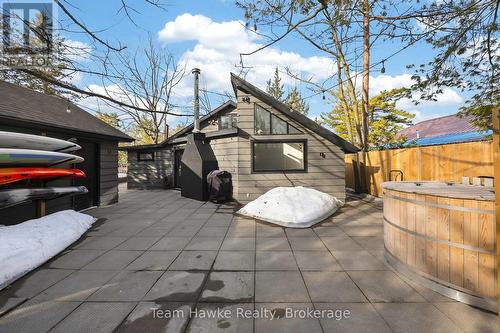 283 Tiny Beaches Road S, Tiny, ON - Outdoor