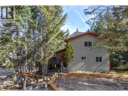 4943 Timber Way, Windermere, BC - Outdoor