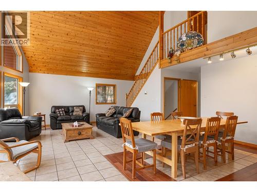 4943 Timber Way, Windermere, BC - Indoor