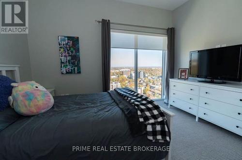 2503 - 505 Talbot Street, London East (East F), ON - Indoor Photo Showing Bedroom
