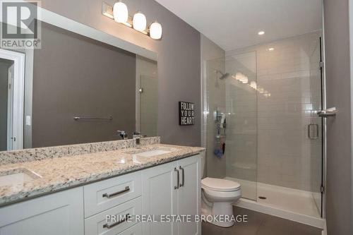 2503 - 505 Talbot Street, London East (East F), ON - Indoor Photo Showing Bathroom