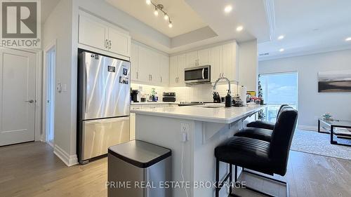 2503 - 505 Talbot Street, London East (East F), ON - Indoor Photo Showing Kitchen With Stainless Steel Kitchen With Upgraded Kitchen