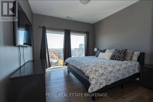 2503 - 505 Talbot Street, London East (East F), ON - Indoor Photo Showing Bedroom