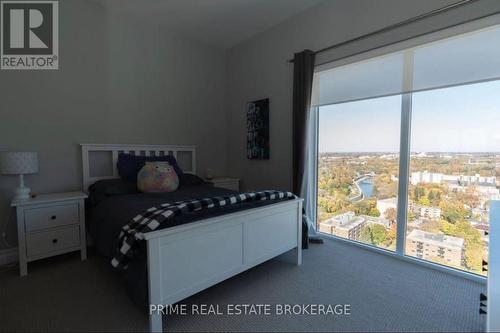 2503 - 505 Talbot Street, London East (East F), ON - Indoor Photo Showing Bedroom