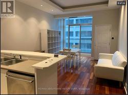 606 - 8 WELLESLEY STREET E Toronto, ON M4Y 3B2