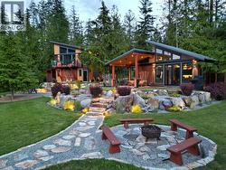 179 KOOTENAY LAKE Road Procter, BC V0G 1V0