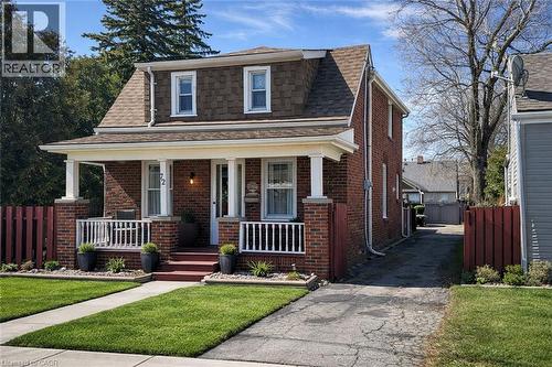 72 East 32Nd Street, Hamilton, ON - Outdoor With Deck Patio Veranda With Facade