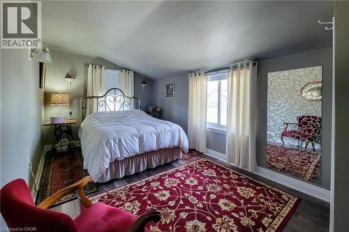 72 East 32Nd Street, Hamilton, ON - Indoor Photo Showing Bedroom