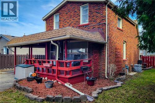 72 East 32Nd Street, Hamilton, ON - Outdoor With Deck Patio Veranda