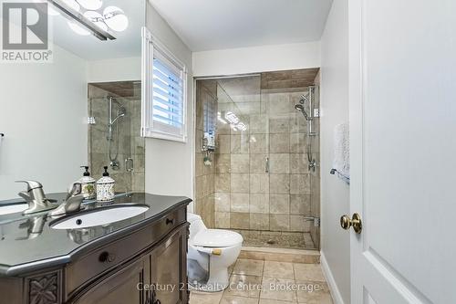 3349 Loyalist Drive, Mississauga, ON - Indoor Photo Showing Bathroom