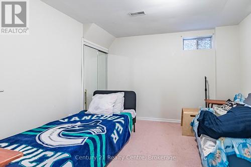 3349 Loyalist Drive, Mississauga, ON - Indoor Photo Showing Bedroom