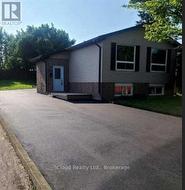 24 CHILTON DRIVE Hamilton, ON L8J 1M2