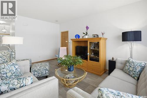 13 315 Olson Lane W, Saskatoon, SK - Indoor Photo Showing Living Room