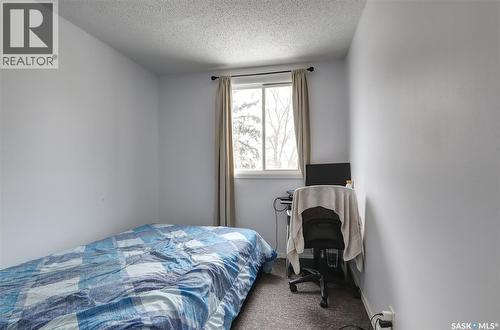 4160 Castle Road, Regina, SK - Indoor Photo Showing Bedroom