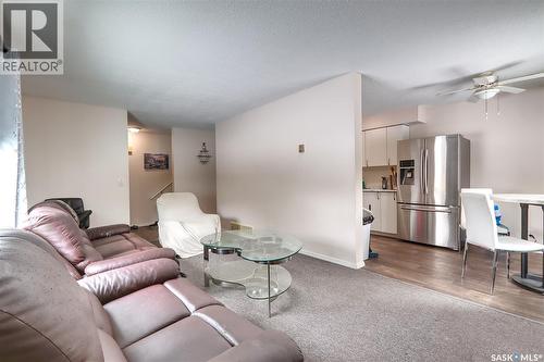 4160 Castle Road, Regina, SK - Outdoor With Exterior