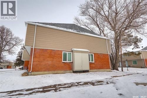 4160 Castle Road, Regina, SK - Outdoor With Exterior
