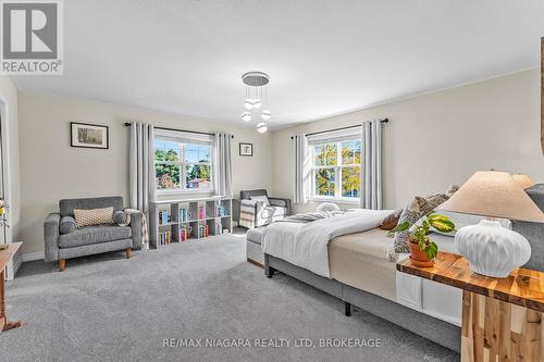 750 Lakeshore Road, Fort Erie (Lakeshore), ON - Indoor Photo Showing Bedroom
