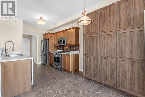 750 Lakeshore Road, Fort Erie (Lakeshore), ON - Indoor Photo Showing Kitchen With Stainless Steel Kitchen