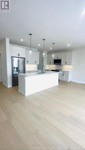 Images are for illustration purposes only. - 1185 Honeywood Dr Drive, London South (South U), ON - Indoor Photo Showing Kitchen