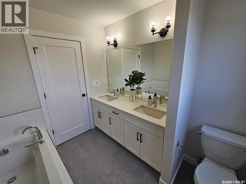 8 Vancouver Crescent, Pilot Butte, SK - Indoor Photo Showing Bathroom