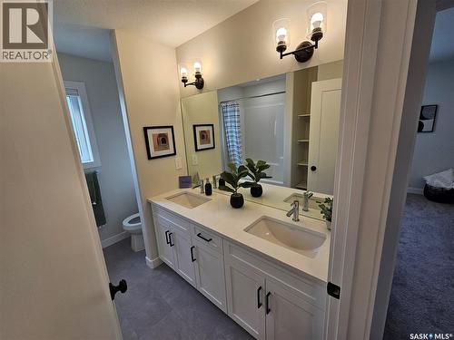 8 Vancouver Crescent, Pilot Butte, SK - Indoor Photo Showing Bathroom