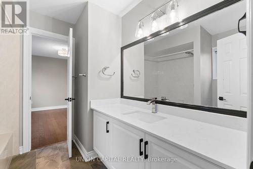 Ensuite 3 - 86 Charing Crescent, Aurora, ON - Indoor Photo Showing Bathroom