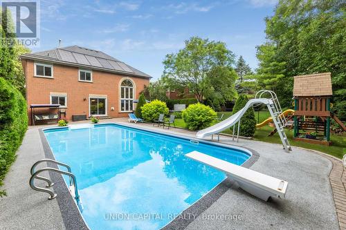 86 Charing Crescent, Aurora, ON - Outdoor With In Ground Pool With Deck Patio Veranda With Backyard With Exterior