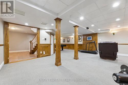 86 Charing Crescent, Aurora, ON - Indoor Photo Showing Other Room