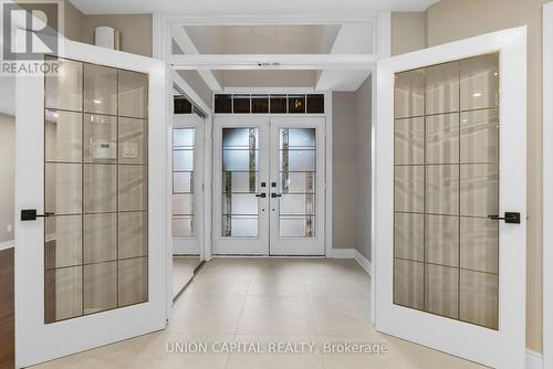 86 Charing Crescent, Aurora, ON - Indoor Photo Showing Other Room