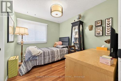 22 Novoco Drive, Hamilton, ON - Indoor Photo Showing Bedroom
