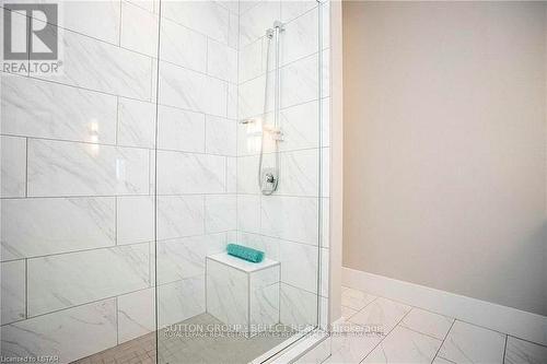 208 - 1705 Fiddlehead Place, London North (North R), ON - Indoor Photo Showing Bathroom