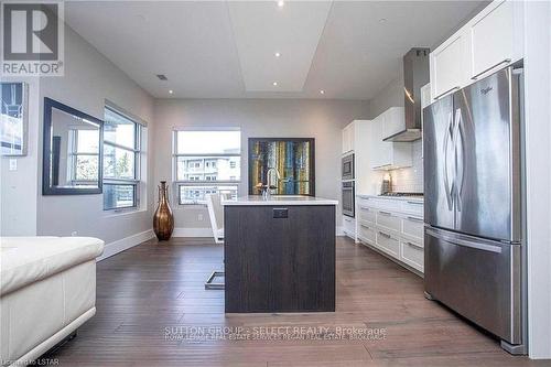 208 - 1705 Fiddlehead Place, London North (North R), ON - Indoor Photo Showing Kitchen