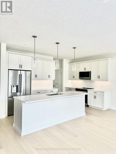 Images are for illustration purposes only. - 844 Gatestone Road Road, London South (South U), ON - Indoor Photo Showing Kitchen With Upgraded Kitchen