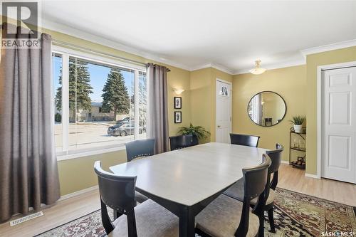 106 Laurentian Drive, Saskatoon, SK - Indoor Photo Showing Dining Room
