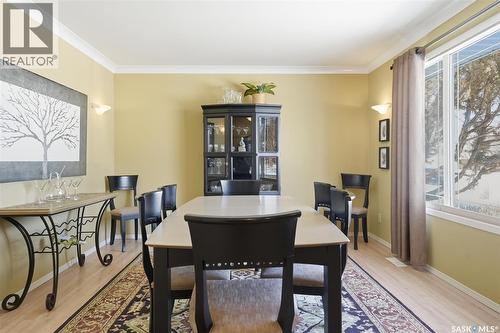 106 Laurentian Drive, Saskatoon, SK - Indoor Photo Showing Dining Room