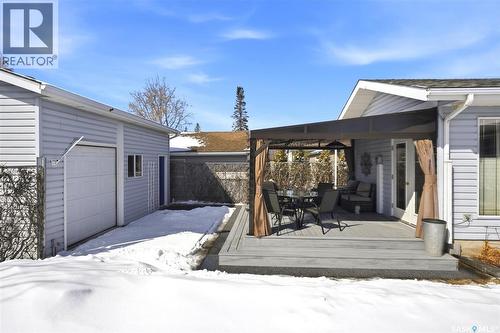 106 Laurentian Drive, Saskatoon, SK - Outdoor With Exterior