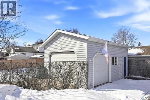 106 Laurentian Drive, Saskatoon, SK - Outdoor