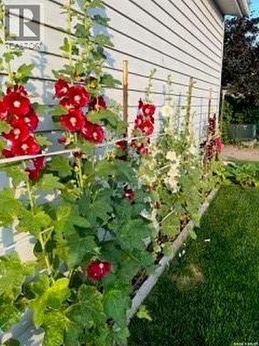 106 Laurentian Drive, Saskatoon, SK - Outdoor