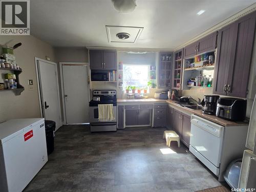 703 Main Street, Kipling, SK - Indoor