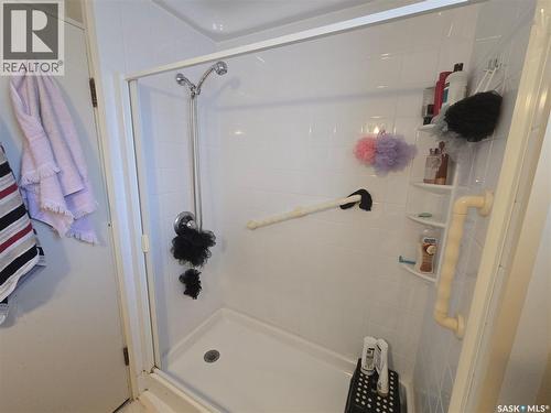 703 Main Street, Kipling, SK - Indoor Photo Showing Bathroom