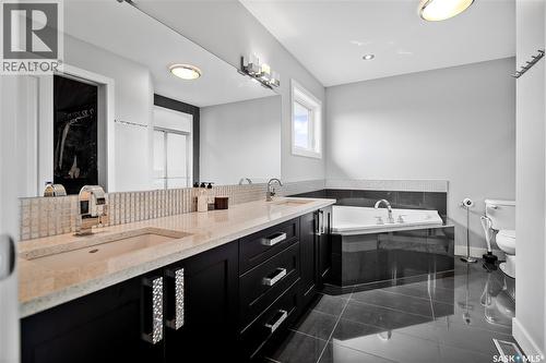 4311 Sandpiper Crescent E, Regina, SK - Indoor Photo Showing Bathroom