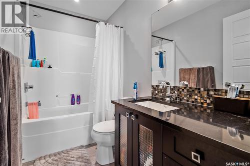 4311 Sandpiper Crescent E, Regina, SK - Indoor Photo Showing Bathroom