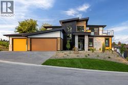 1054 Oak Barrel Place West Kelowna, BC V1Z 0A6